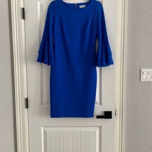 Casual dress almost new blue color 3/4 long flared sleeves